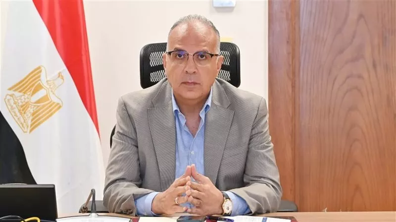 وزير الري يتابع إزالة التعديات على فرع رشيد ضمن المشروع القومي لضبط النيل