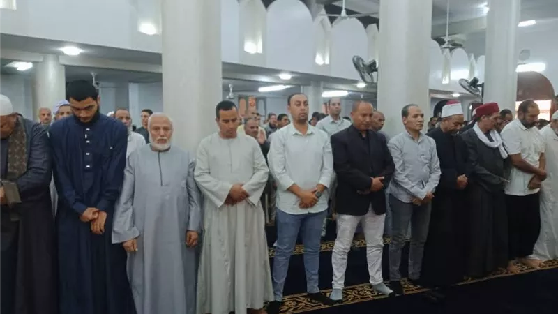 محافظ المنيا: تطوير بيوت الله في مقدمة اهتمامات الدولة لزيادة الوعي الديني والأخلاقي