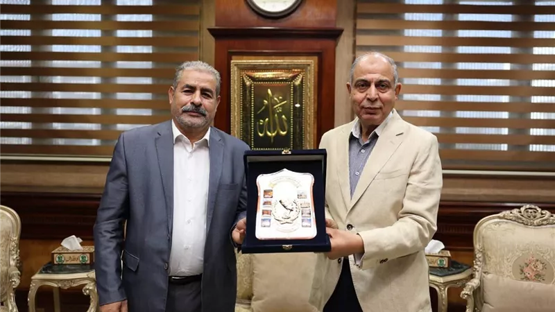 محافظ المنيا يبحث مع الإصلاح الزراعي تطوير المشروعات وقوافل السلع الغذائية