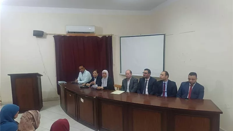بني مزار تستضيف ندوة حول “مشروعك” وتمكين المرأة والشباب