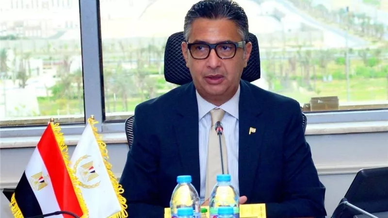 وزير التموين يعلن طرح زيت خليط 700 مللي بسعر مخفض