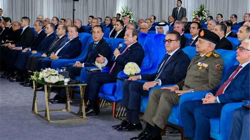 الرئيس السيسي: مصر تملك فرصا واعدة بفضل موقعها الجغرافي المتميز وقناة السويس كممر ملاحي عالمي