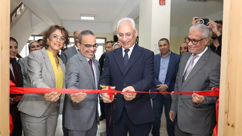 رئيس جامعة المنيا يفتتح 16 قاعة ذكية ضمن تطوير القاعات الجامعية