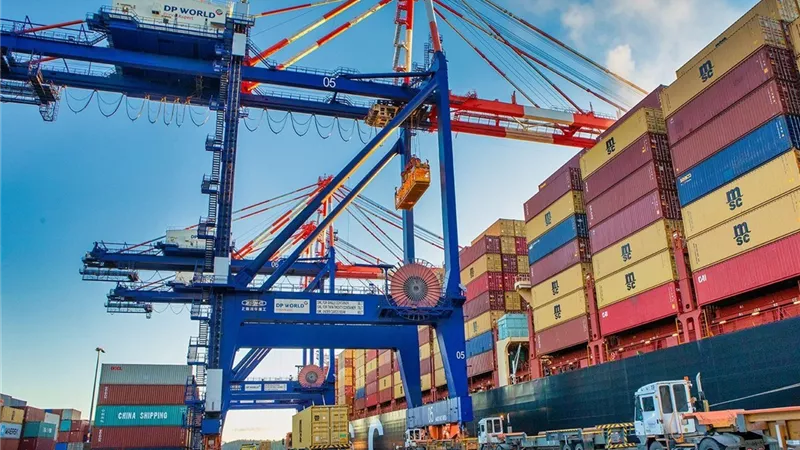 صفقة بـ13.2 مليار جنيه.. موانئ أبو ظبي تستحوذ على 19.3% من الإسكندرية للحاويات
