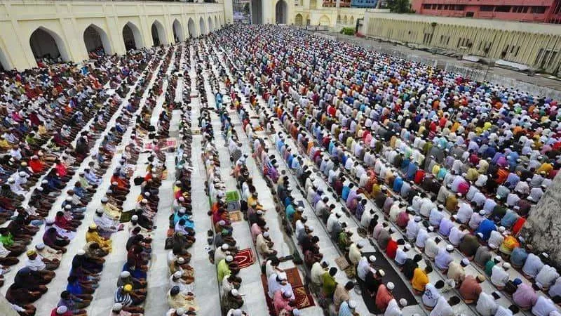 الجمعة فريضة واجبة.. الأزهر والإفتاء يحسمان حكم تركها