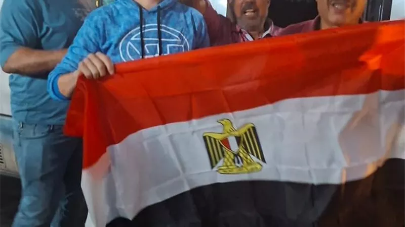 استمرار توافد أبناء الجالية المصرية على سفارة مصر بلبنان لليوم الثاني للتصويت