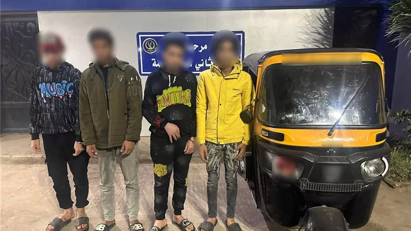 معرفوش يشغلوها.. ضبط المتهمين بمحاولة سرقة دراجة نارية في القليوبية 