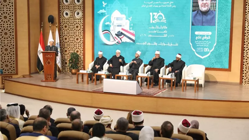 شوقي علام يؤكد: تاريخ طويل من الإفتاء عزز قيم المواطنة في مصر