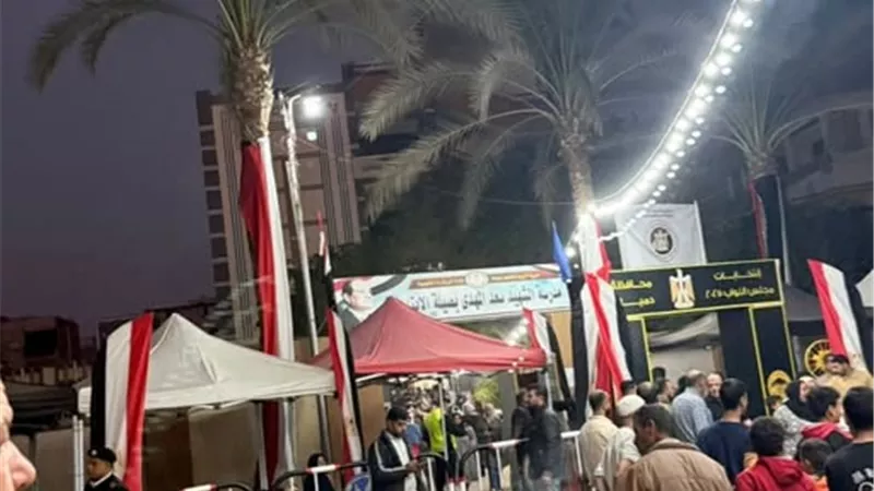 استمرار توافد الناخبين على لجان الاقتراع بدمياط للإدلاء بأصواتهم في انتخابات النواب