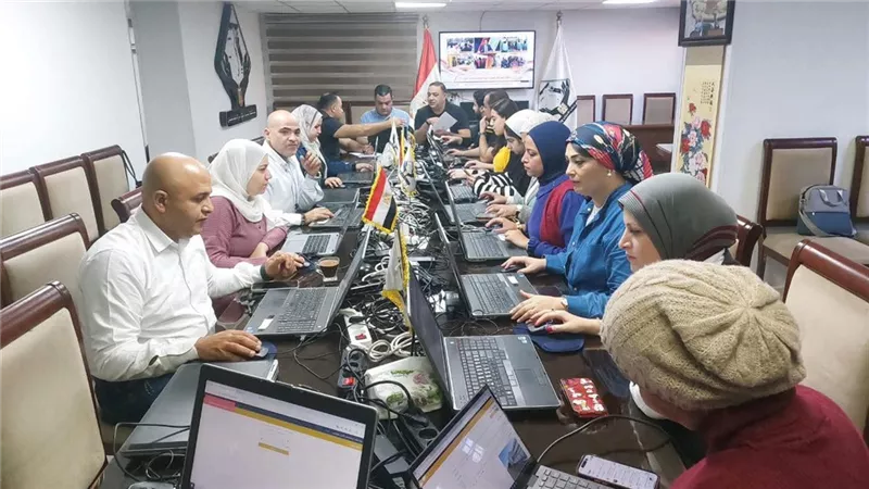 غرفة تنسيقية شباب الأحزاب تواصل متابعة تصويت المصريين في انتخابات النواب 2025