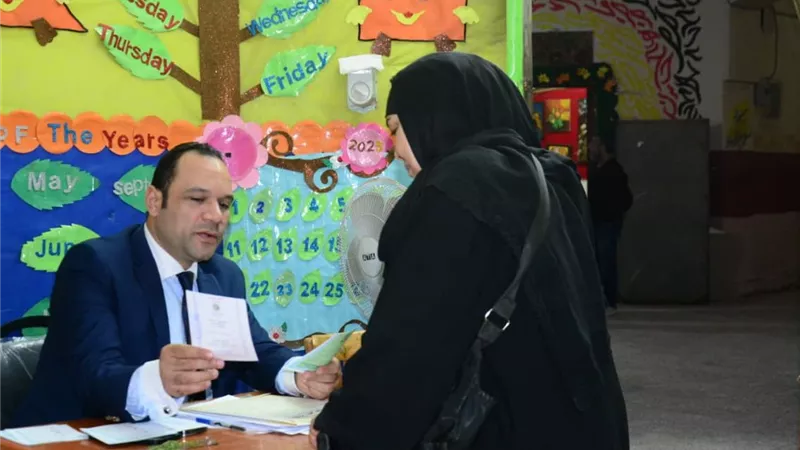 موقف إنساني من المستشار شريف عبد العال رئيس لجنة جواد حسني بالساحل ( فيديو)