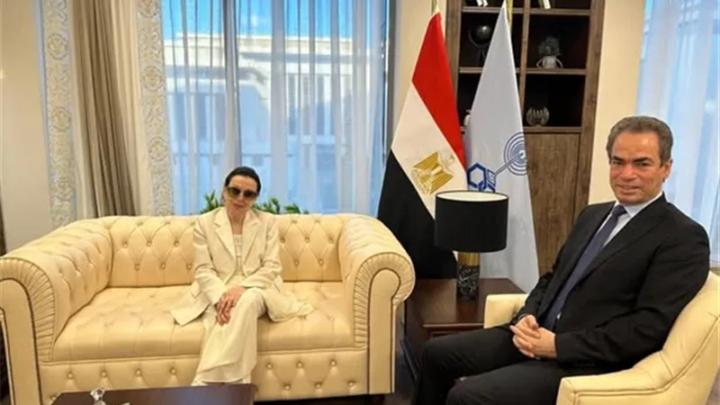 الفنانة نجاة الصغيرة تزور مدينة الثقافة والفنون ومقر الوطنية للإعلام بالعاصمة الجديدة