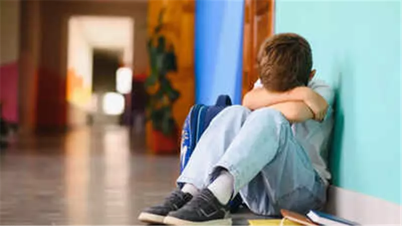 التنمر الإلكتروني تحت قبة البرلمان.. تحرك برلماني عاجل لحماية طلاب المدارس والجامعات