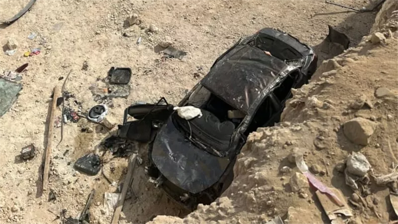 مصرع شخص وإصابة اثنين آخرين إثر سقوط سيارة في حفرة بحدائق الأهرام