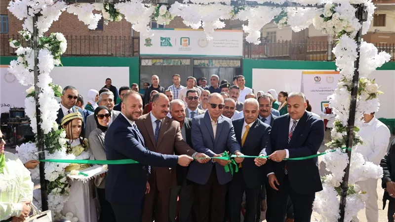 البنك الأهلي المصري يفتتح مدرسة السلام الإعدادية بالمنيا بالتعاون مع مصر الخير
