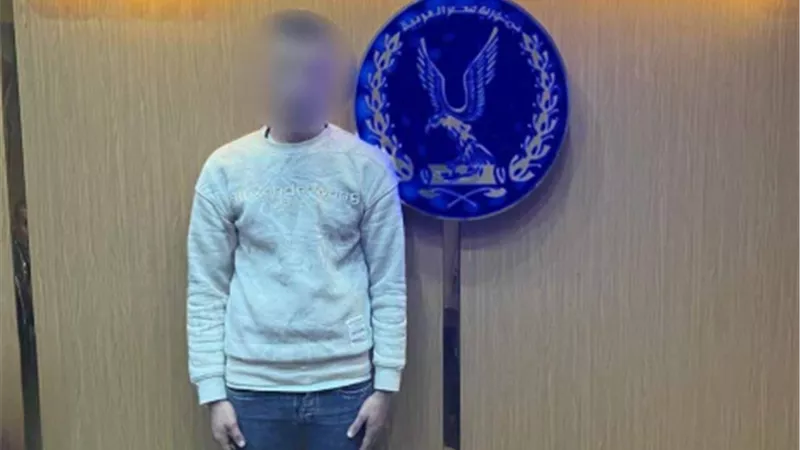 سقوط تاجر مخدرات بعد رصد منشور على مواقع التواصل بالجيزة