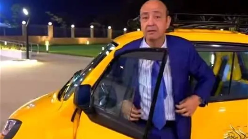 عمرو أديب يستعرض البديل الجديد «كيوت» ويؤكد نهاية عصر التوك توك في مصر 