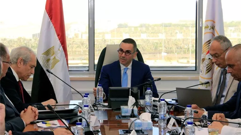 الخطيب: نستهدف تعظيم الصادرات ذات القيمة المضافة وخفض عجز الميزان التجاري