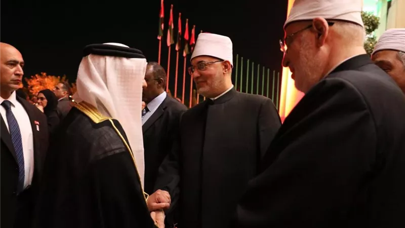 مفتي الجمهورية يشارك دولة الإمارات احتفالها بالعيد الوطني الـ54 ويؤكد عمق الروابط بين البلدين