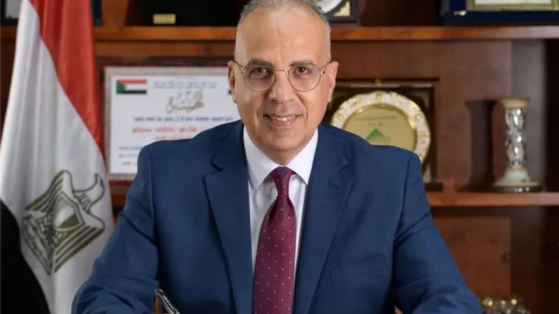 بدء اختبارات المنظومة الكهربائية الجديدة لمفيض قناطر إسنا