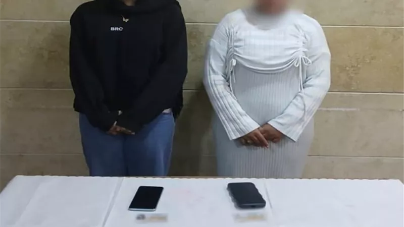 ضبط سيدتين بحوزتهما دعاية انتخابية قبل توزيعها على الناخبين بدمنهور