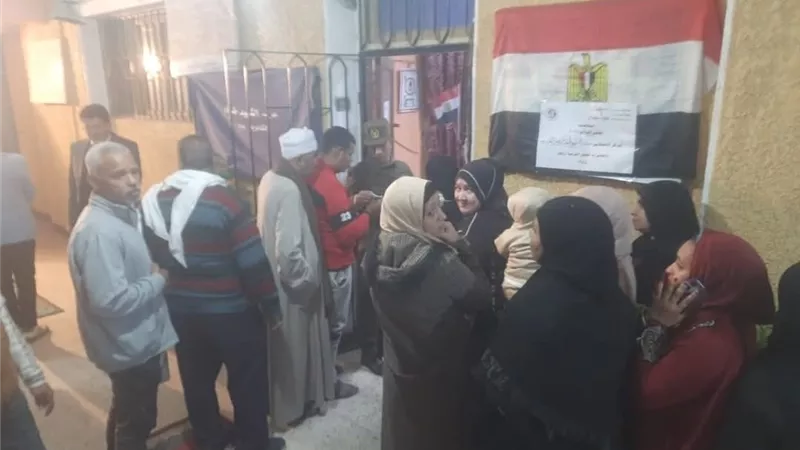 سوهاج.. إقبال متواصل لانتخابات الدوائر الملغاة بالنواب في الساعات الأخيرة 2025