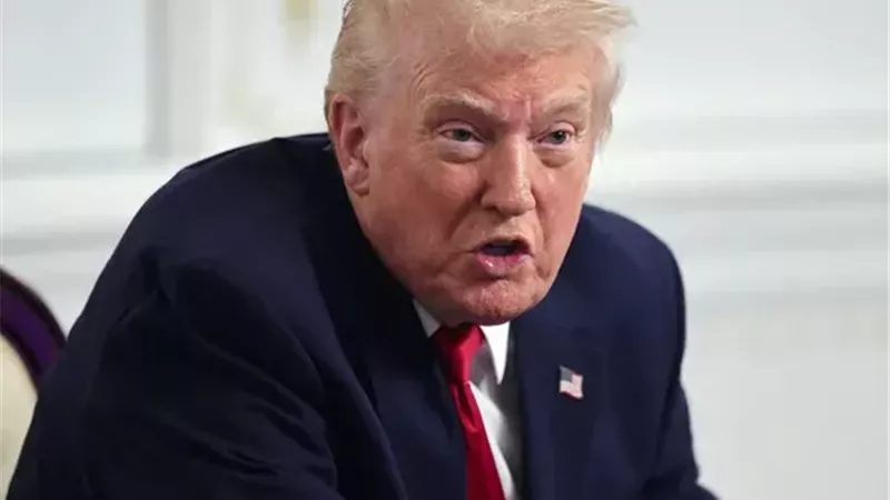 ترامب يفوز بالنسخة الأولى لجائزة 
