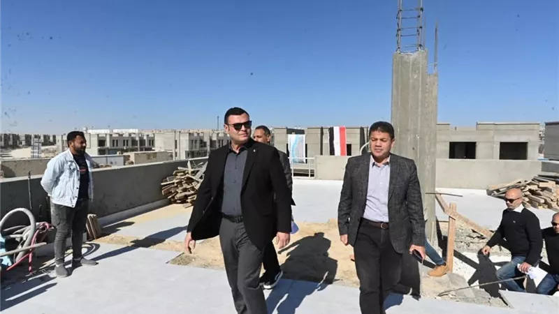 وزير الإسكان يتفقد مشروعي M8 by the lake وبوغاز لتوصيل المياه لبحيرة نيو مارينا
