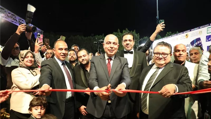 محافظ المنيا يفتتح المهرجان الدولي للمسرح في دورته الثالثة