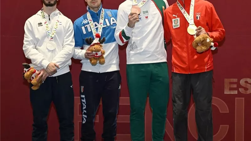 وزير الرياضة يهنئ البطل محمد السيد بعد تتويجه بذهبية كأس العالم للسلاح