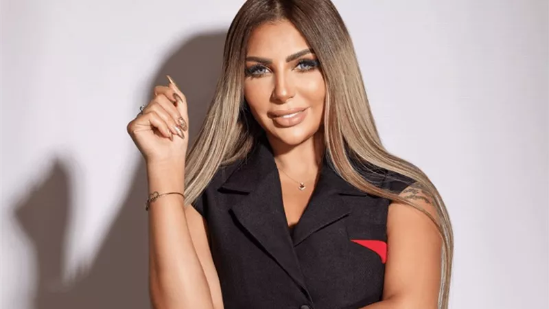 محاكمة سارة خليفة و27 آخرين في قضية المخدرات الكبرى.. بعد قليل