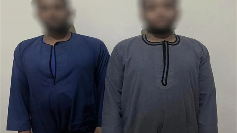 ضبط شخصين لحيازتهما كروت دعائية انتخابية لتوزيعها على الناخبين بقنا