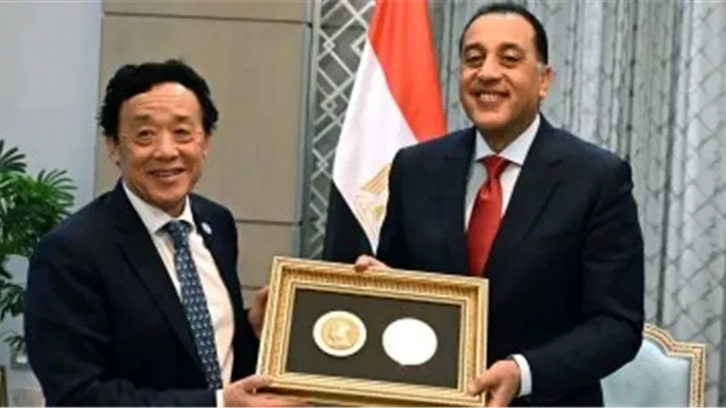 مدبولي يتسلم نيابةً عن الرئيس السيسي «ميدالية أغريكولا» من الفاو