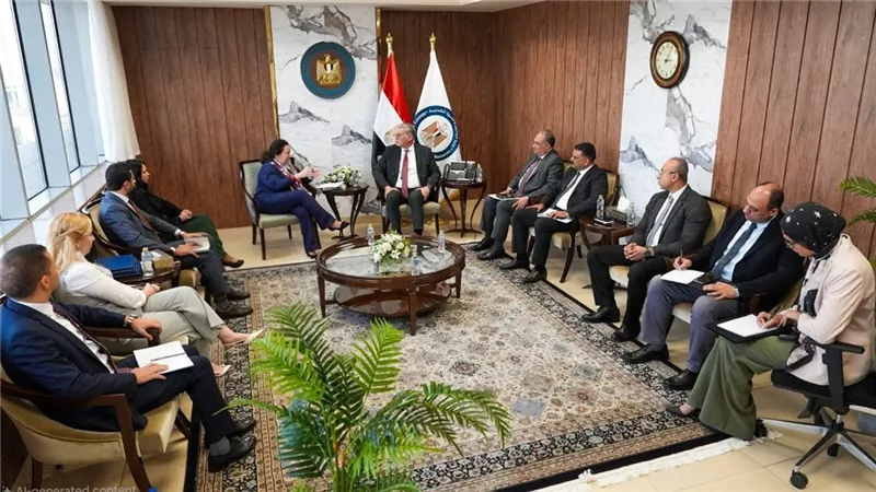 مباحثات مع الأوروبي للإعمار لزيادة التمويل والاستثمار في البترول والتعدين