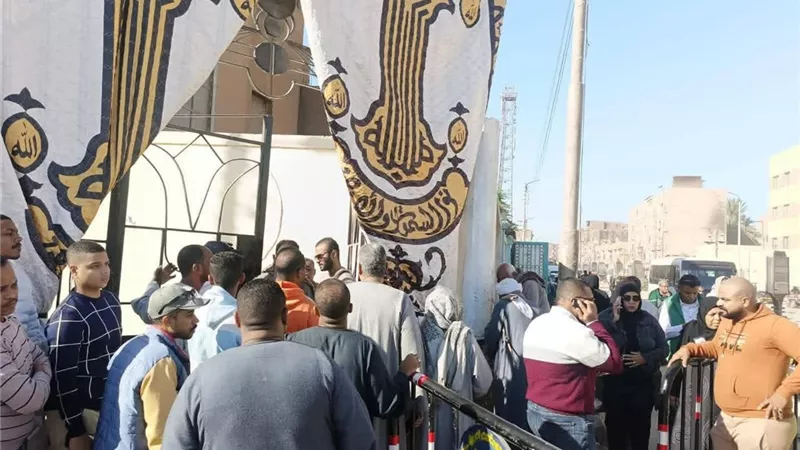 إقبال بلجان أدفو في الساعات الأولى من فتح باب التصويت في انتخابات مجلس النواب