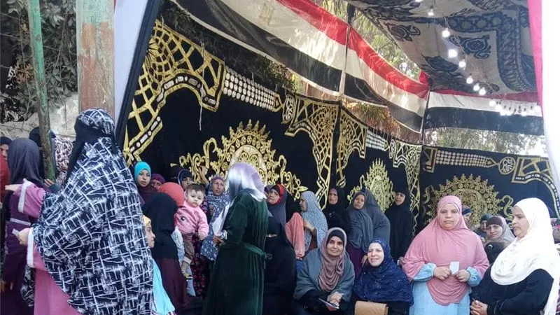 إقبال بلجنة مركز شباب الساحة بالفيوم للتصويت في انتخابات مجلس النواب