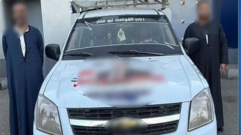 ضبط شخصين يستخدمان سيارة ومكبر صوت للدعاية الانتخابية المخالفة بأسيوط