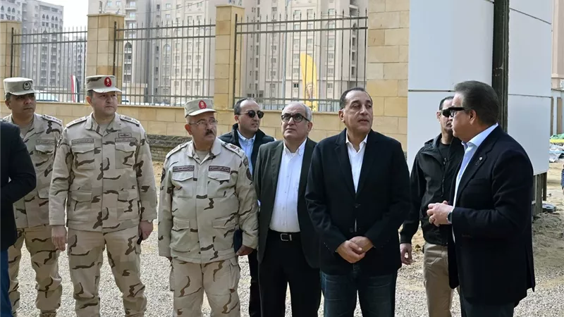 رئيس الوزراء يتفقد مشروع إنشاء مستشفى التأمين الصحي الشامل الجديد بالعاصمة الجديدة