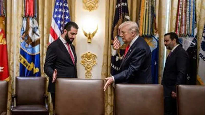الشرع يعزي ترامب بعد هجوم تدمر ويؤكد تضامن سوريا في مواجهة داعش