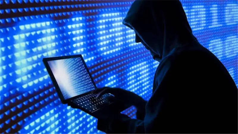 بيانات تحت التهديد.. كيف يخدع القراصنة شركات كبرى باسم القانون؟