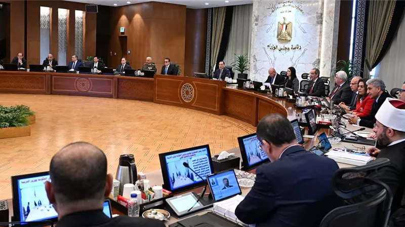 مجلس الوزراء يناقش الوسائل القانونية لتعزيز منظومة التصدي للشائعات والأخبار الكاذبة