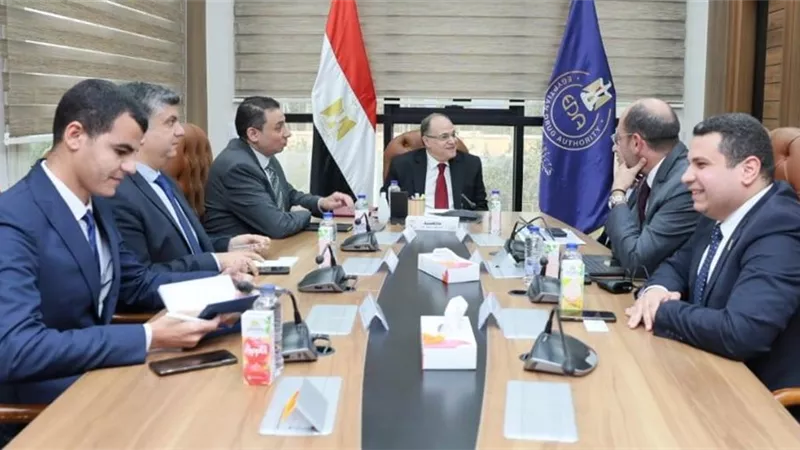 هيئة الدواء ومستشفيات كليوباترا تبحثان تطوير التعاون الطبي والدوائي
