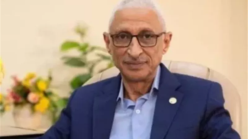 محافظ شمال سيناء: تعطيل الدراسة غدًا الثلاثاء لسوء الأحوال الجوية