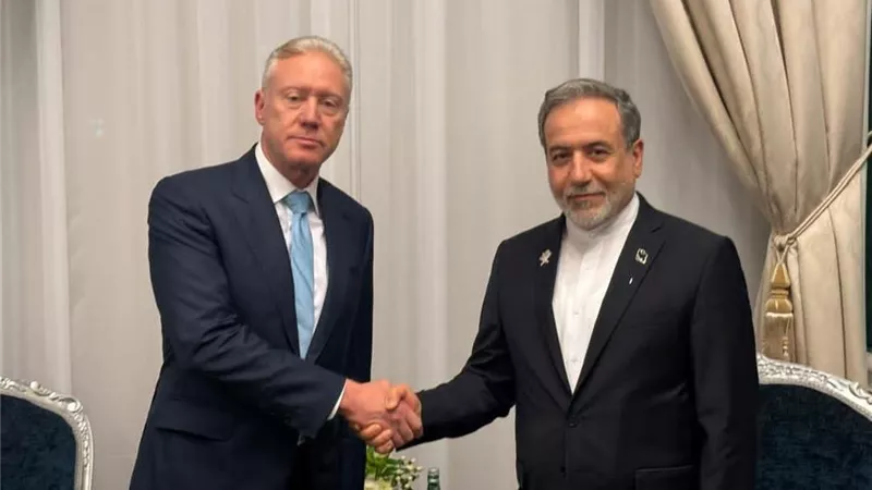 رسالة حازمة من بيروت إلى طهران.. لبنان يرفض الدعوة الآن ويشترط السيادة أولاً