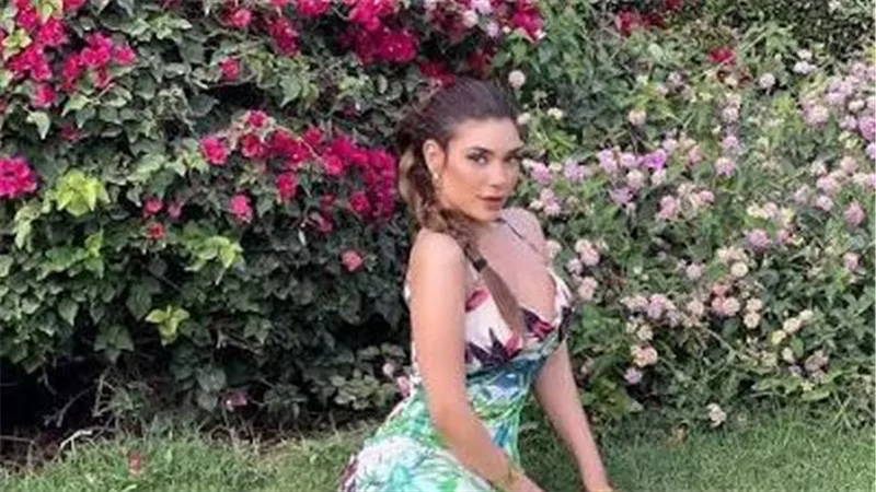 هنأت مصطفى أبو سريع بإنفصاله.. من هي إيرينا يسري؟ 