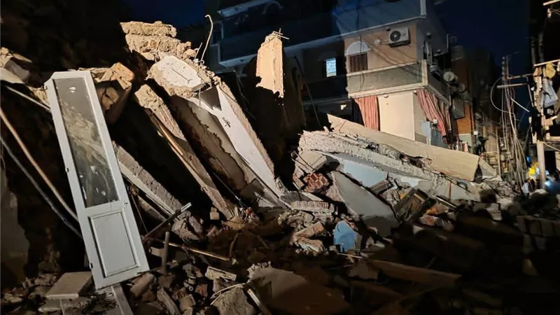 تفاصيل جديدة عن انهيار عقار سكني من 3 طوابق مأهول بالسكان في المنيا