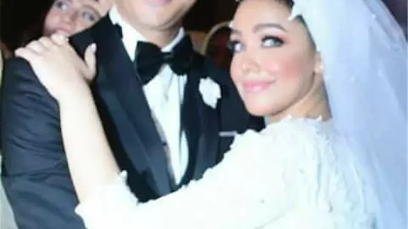 مصطفى أبو سريع: تم الطلاق بيني وبين أم أولادي وأشهد الله أنني لم أرى منها سوءًا 