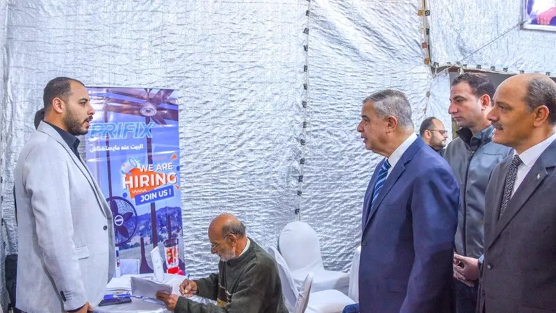 محافظ الإسكندرية يطلق ملتقى توظيفي لخريجي المدارس الفنية بـ7950 فرصة عمل