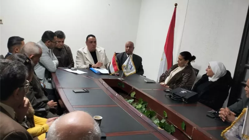 أمانة المؤتمر بالقاهرة تتابع سير التصويت في اليوم الثاني لجولة الإعادة بانتخابات النواب