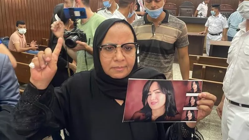 النيابة تخلى سبيل والدة الإعلامية الراحلة شيماء جمال بكفالة 5000 جنيه